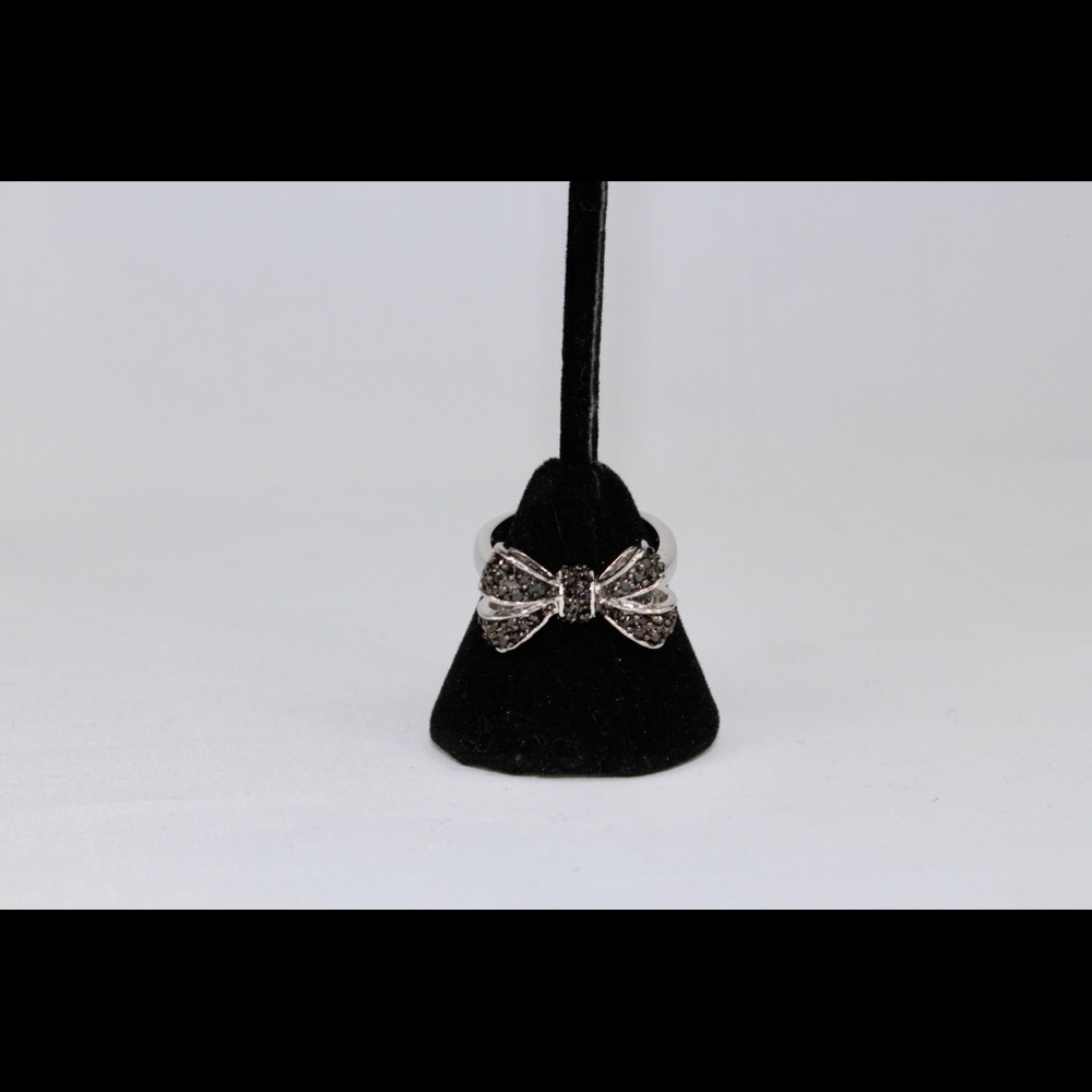 Vintage Bow Sterling Silver Ring		NWT